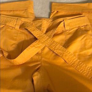 NWT Loft Wide Leg Capris Mustard Yellow Size 10